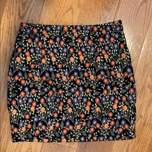 Velvet flowery skirt